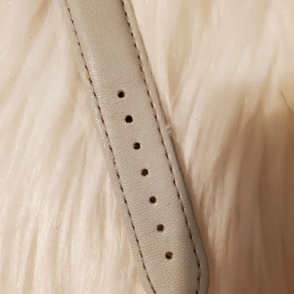 🎁3/$30 The Fifth Elegant Gray and Gold Watch GUC NEEDS NEW BATTERY - Picture 7 of 10